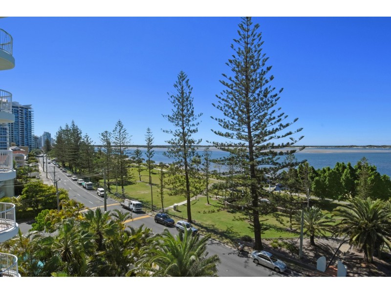 506/182 Marine Parade, Labrador QLD 4215