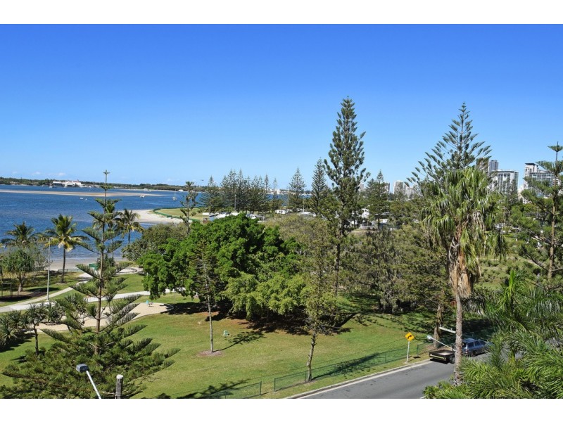 506/182 Marine Parade, Labrador QLD 4215