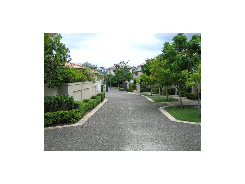 4/1-7  Pine Valley Drive, Robina QLD 4226