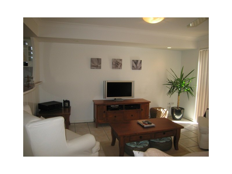 100/60 Caseys Rd, Hope Island QLD 4212