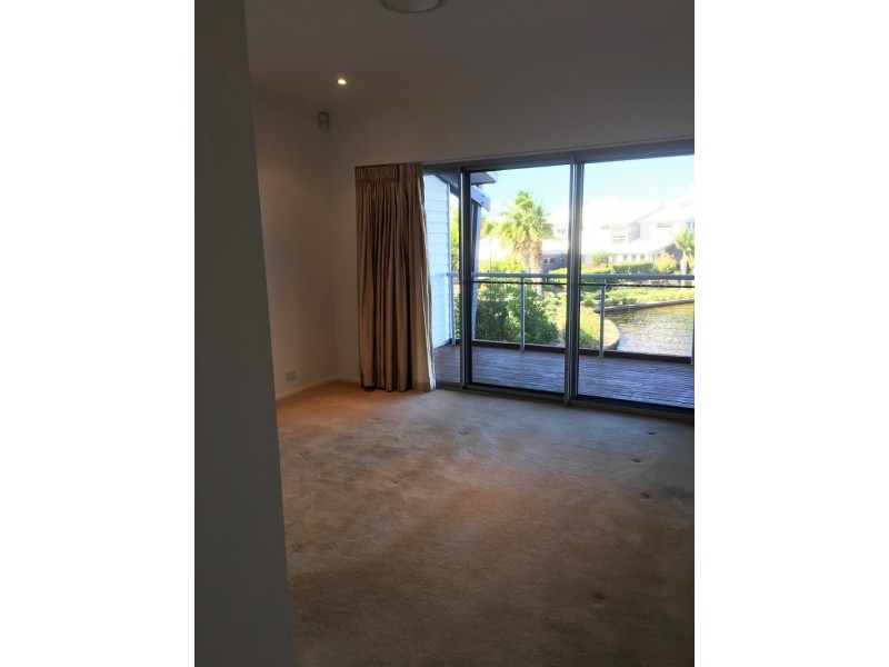 Coombabah QLD 4216