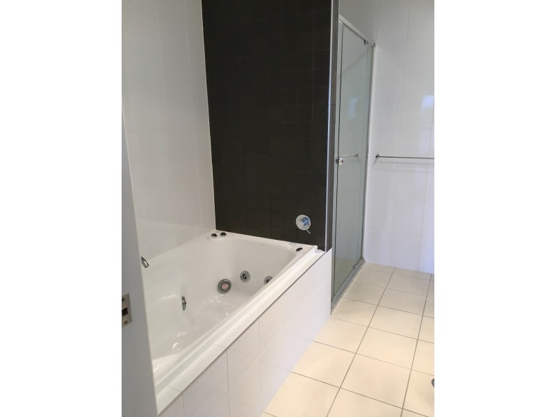 Coombabah QLD 4216