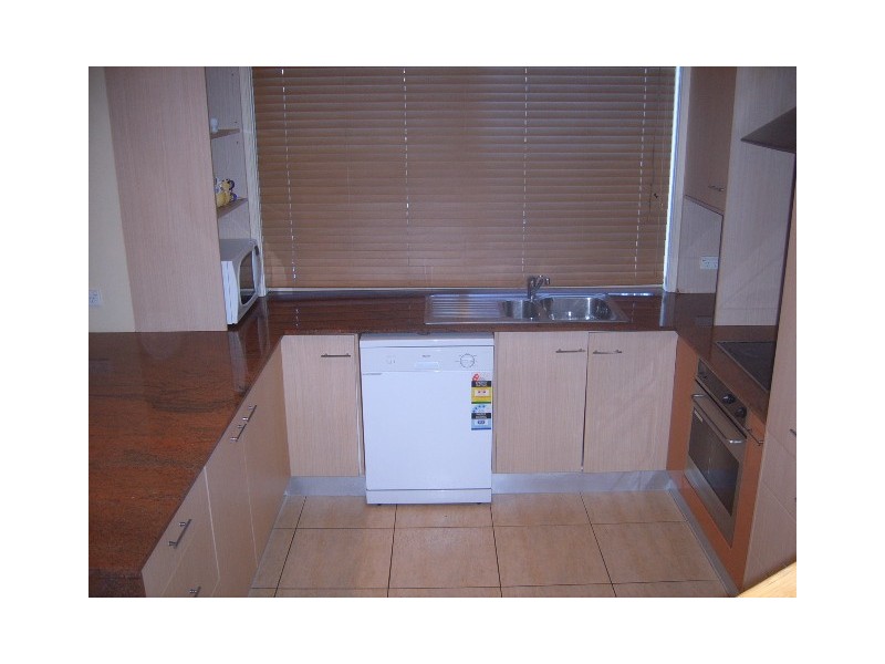 8/4 University Drive, Robina QLD 4226