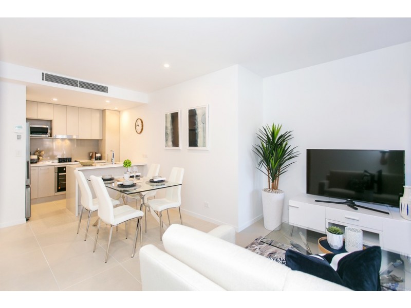 306/11 Andrews, Southport QLD 4215