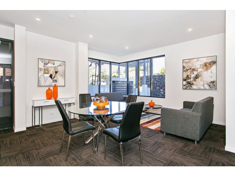 306/11 Andrews, Southport QLD 4215