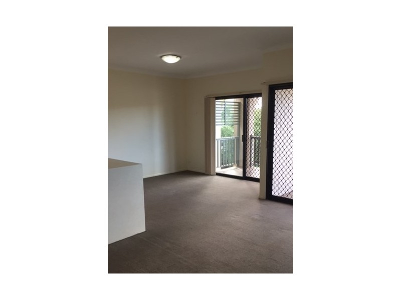 34 Lisa Street, Mcdowall QLD 4053