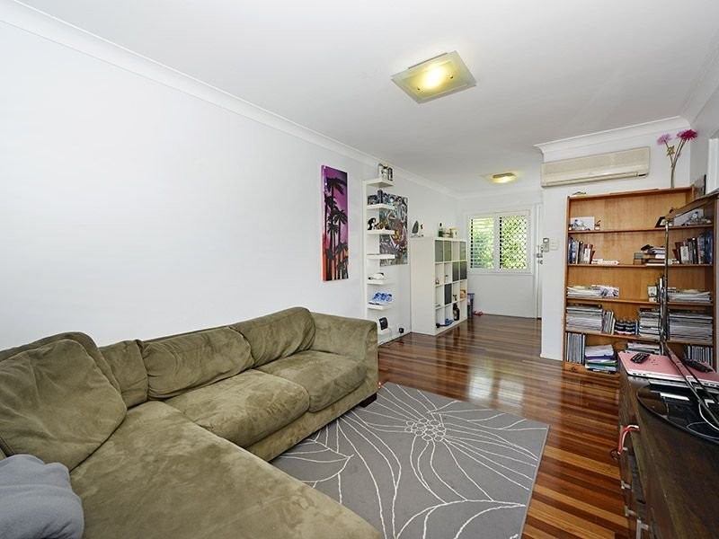 2/19 Lindsay, Hawthorne QLD 4171