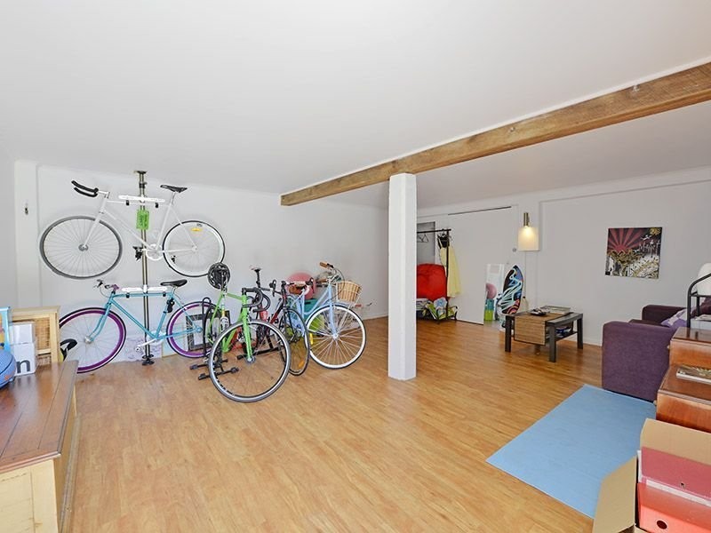 2/19 Lindsay, Hawthorne QLD 4171