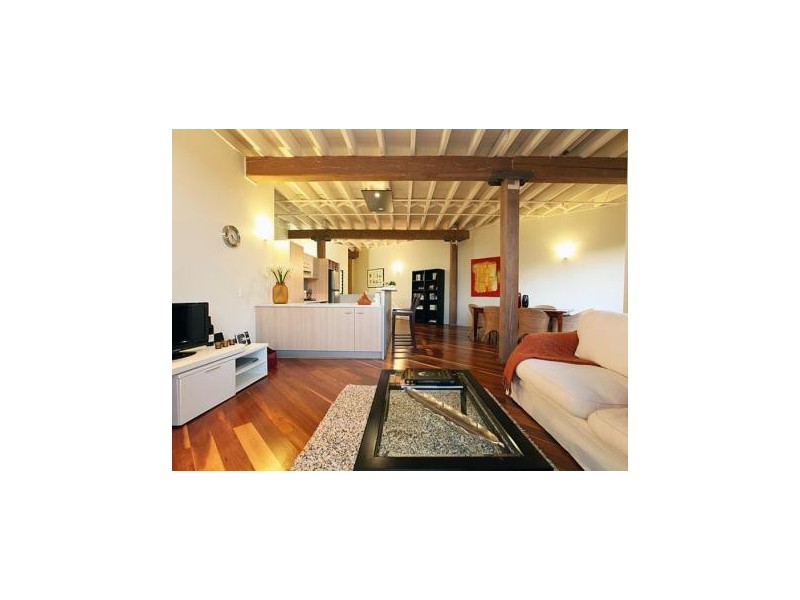 54 Vernon Tce, Teneriffe QLD 4005