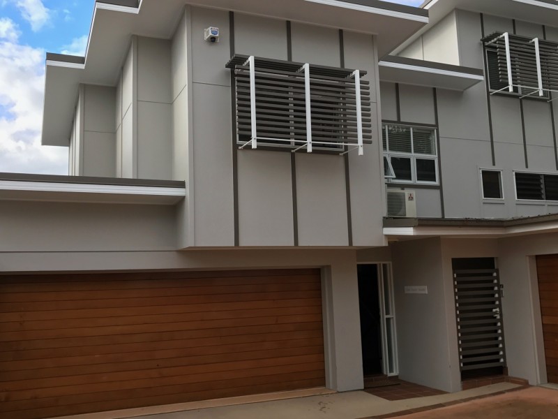 3/46 Highview Terrace, St Lucia QLD 4067