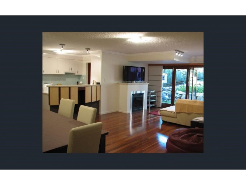 3/46 Highview Terrace, St Lucia QLD 4067