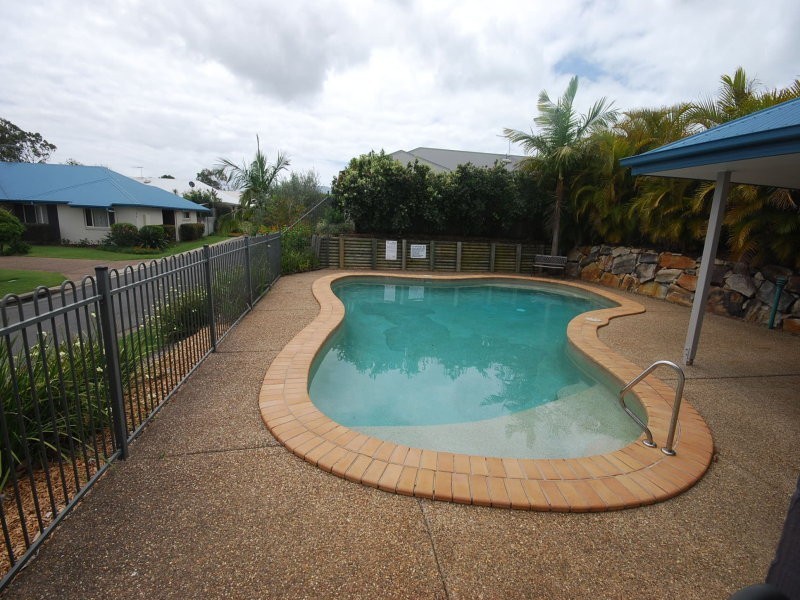 8 Zahner Place, Manly West QLD 4179