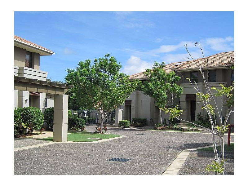 18/44 PINE VALLEY DRIVE, Robina QLD 4226 the real estate agency Leased