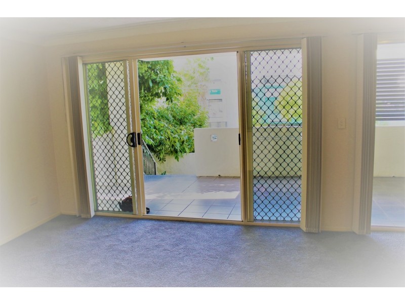 3 / 69 Coonan Street, Indooroopilly QLD 4068