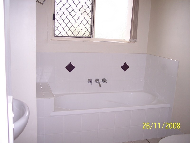 614 Manly Rd, Wakerley QLD 4154