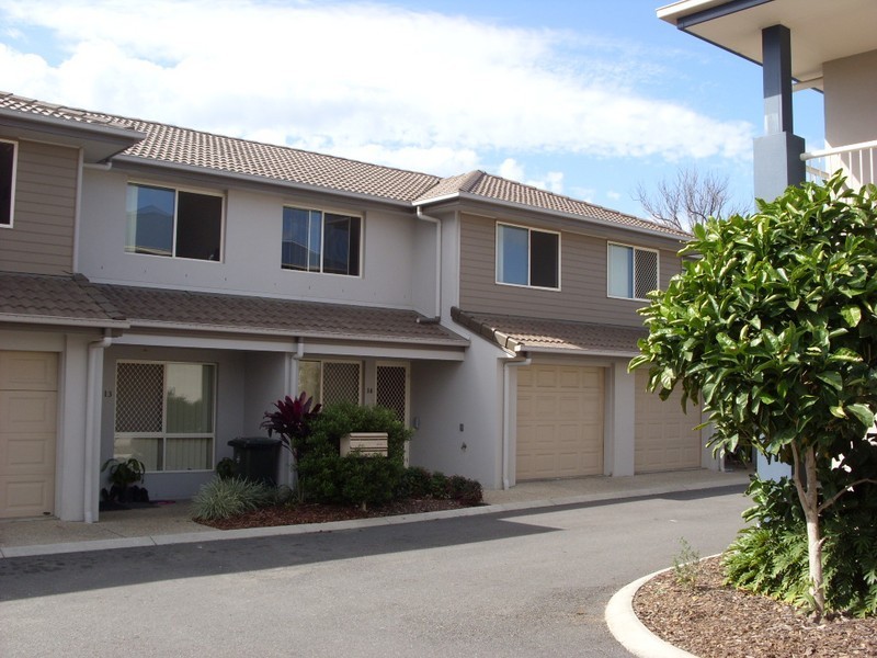 11 Pyranees Street, Calamvale QLD 4116