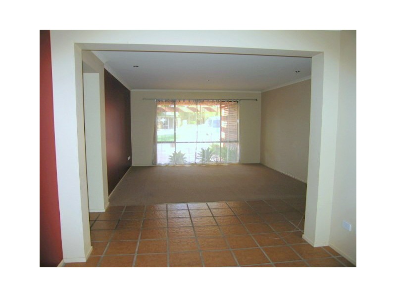 Hope Island QLD 4212