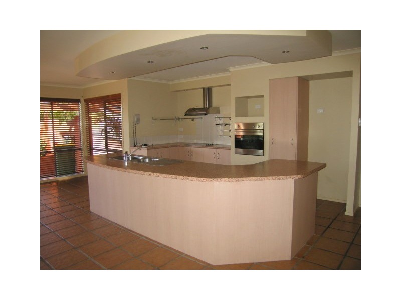 Hope Island QLD 4212