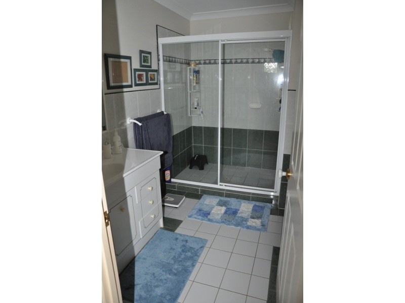 580 Seventeen Mile Rocks Rd, Sinnamon Park QLD 4073