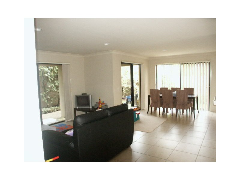 52 Pine Valley Drive, Robina QLD 4226