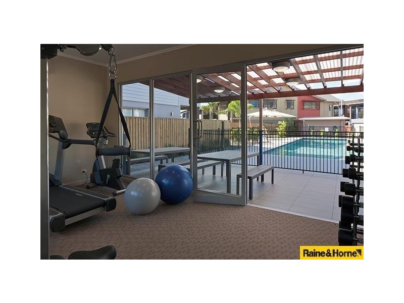 33/123 Barrack Road, Cannon Hill QLD 4170