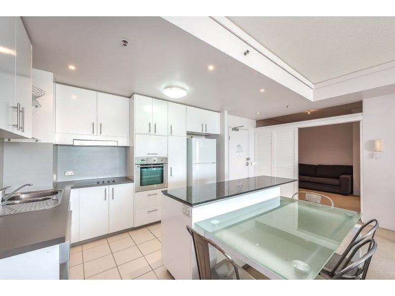 411/360 MARINE PARADE, Labrador QLD 4215