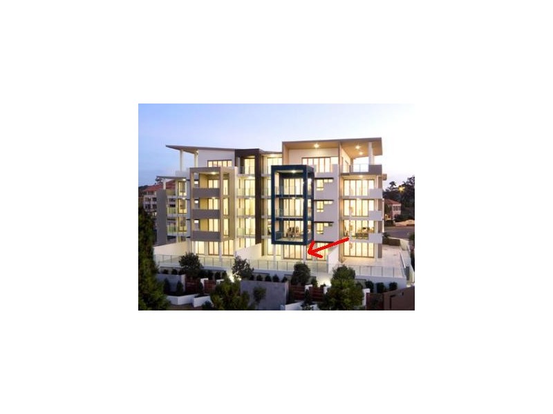 2/62 RIVERWALK AVENUE, Robina QLD 4226