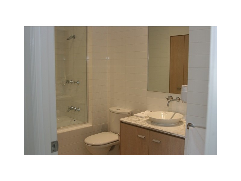 54/19 Lake Street, Varsity Lakes QLD 4227