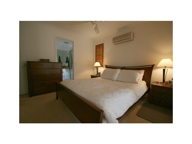 Hope Island QLD 4212