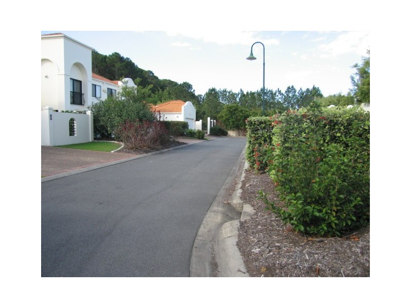 Hope Island QLD 4212