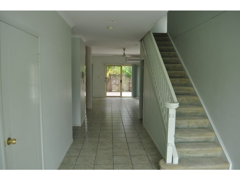 11/60 Caseys Rd, Hope Island QLD 4212