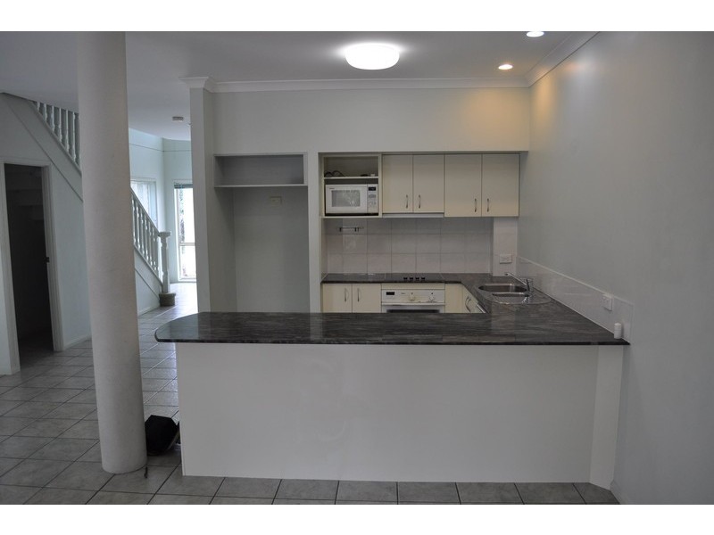 11/60 Caseys Rd, Hope Island QLD 4212
