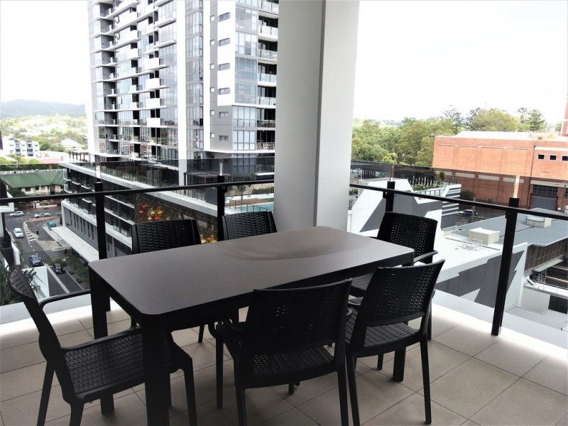 22 Railway Tce, Milton QLD 4064