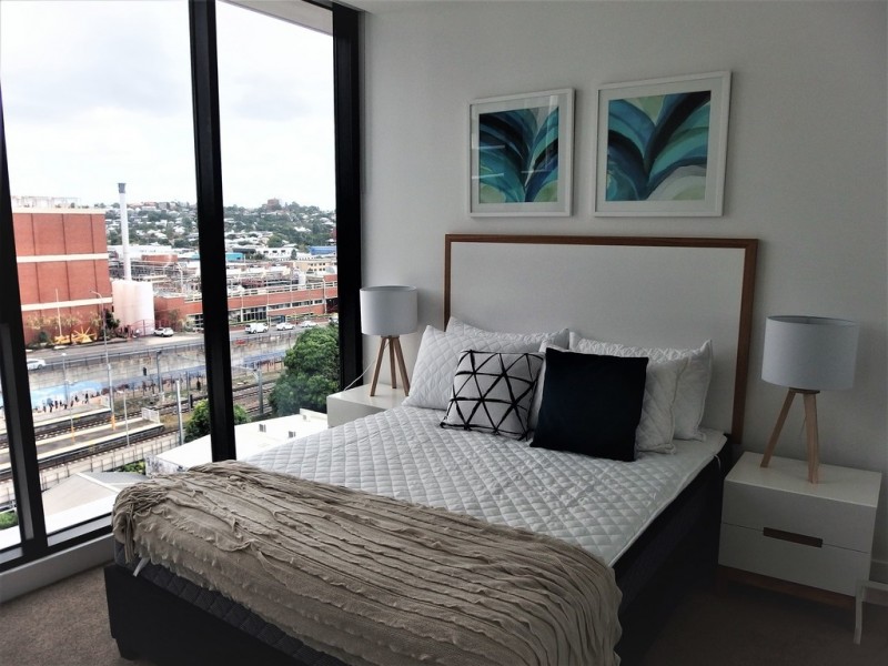 22 Railway Tce, Milton QLD 4064