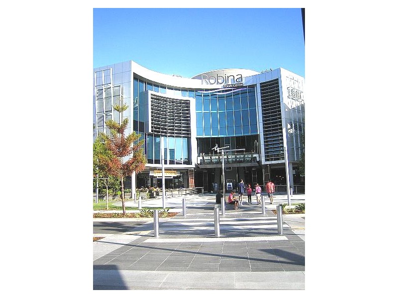4/11 PROMENADE AVENUE, Robina QLD 4226