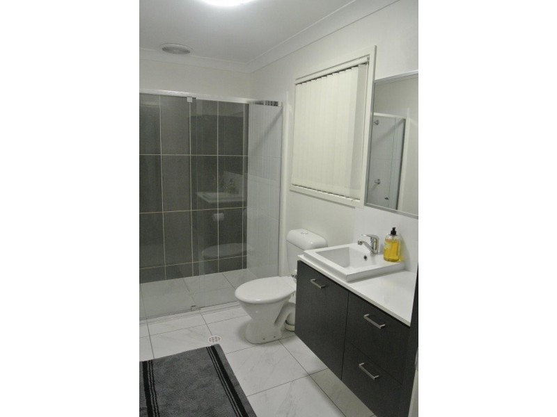 1/1 Gumview Street, Albany Creek QLD 4035