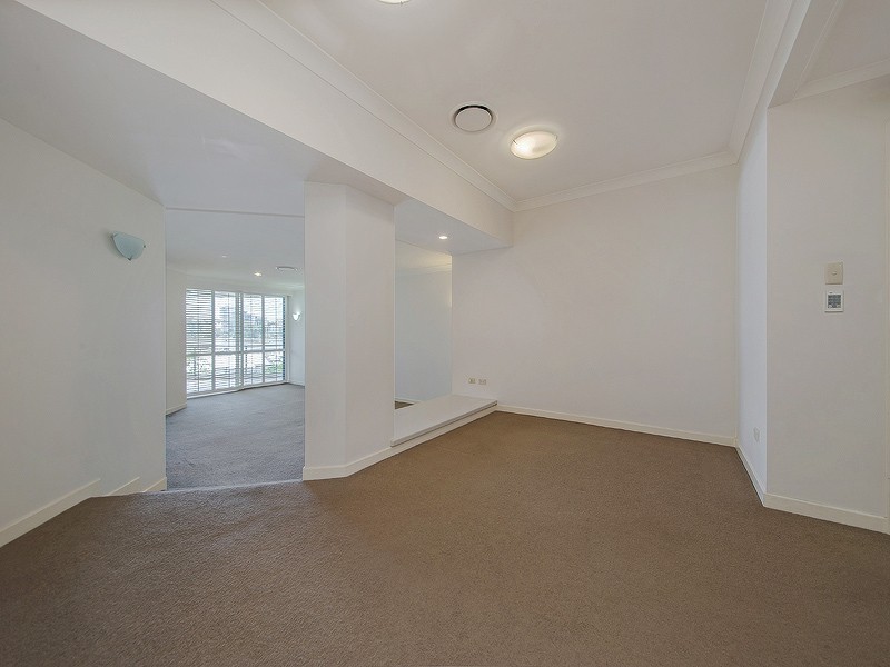 39/78 CAIRNS STREET, Kangaroo Point QLD 4169