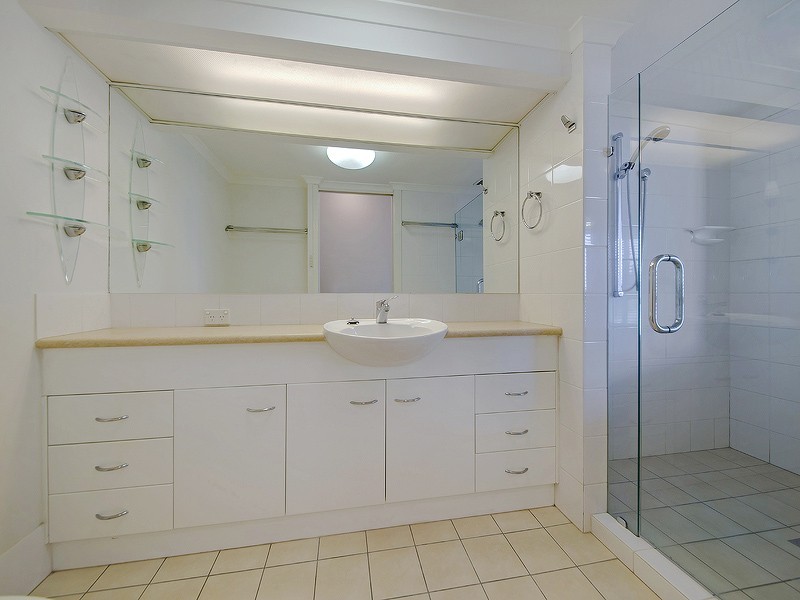 39/78 CAIRNS STREET, Kangaroo Point QLD 4169