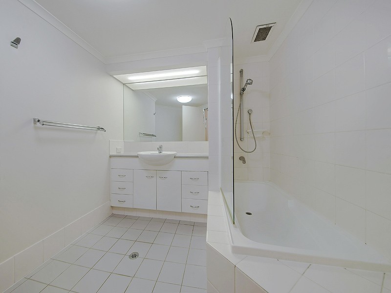 39/78 CAIRNS STREET, Kangaroo Point QLD 4169