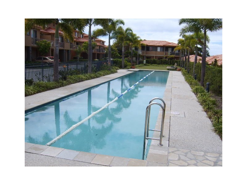 Robina QLD 4226