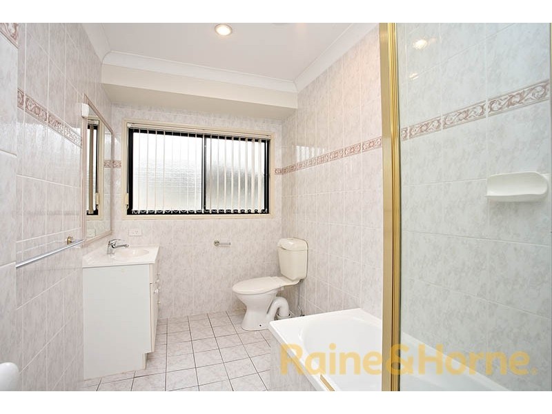 15/12 Greendale Way, Carindale QLD 4152