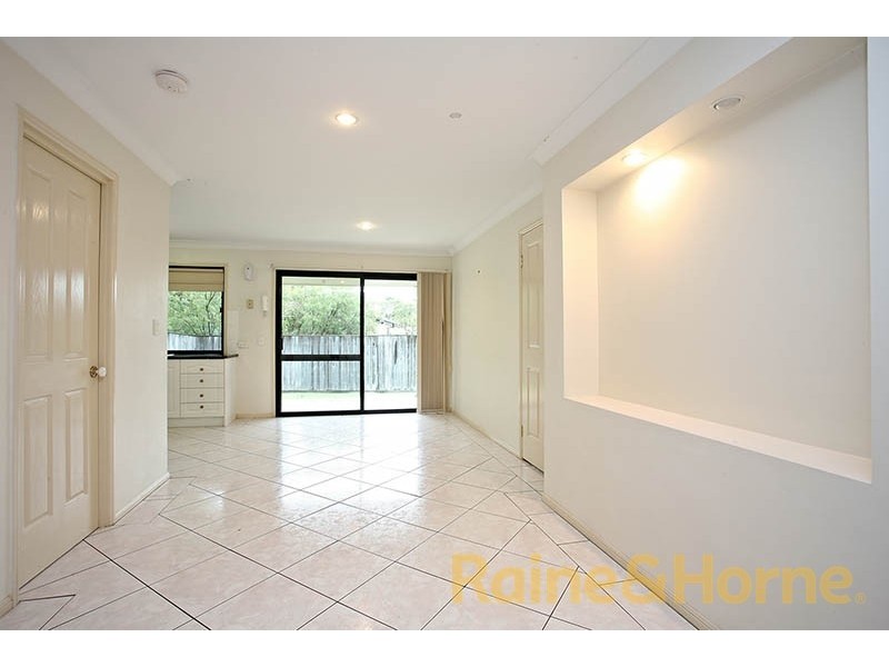 15/12 Greendale Way, Carindale QLD 4152