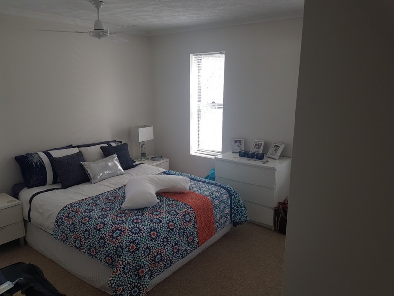 17/8 Ahern Street, Labrador QLD 4215