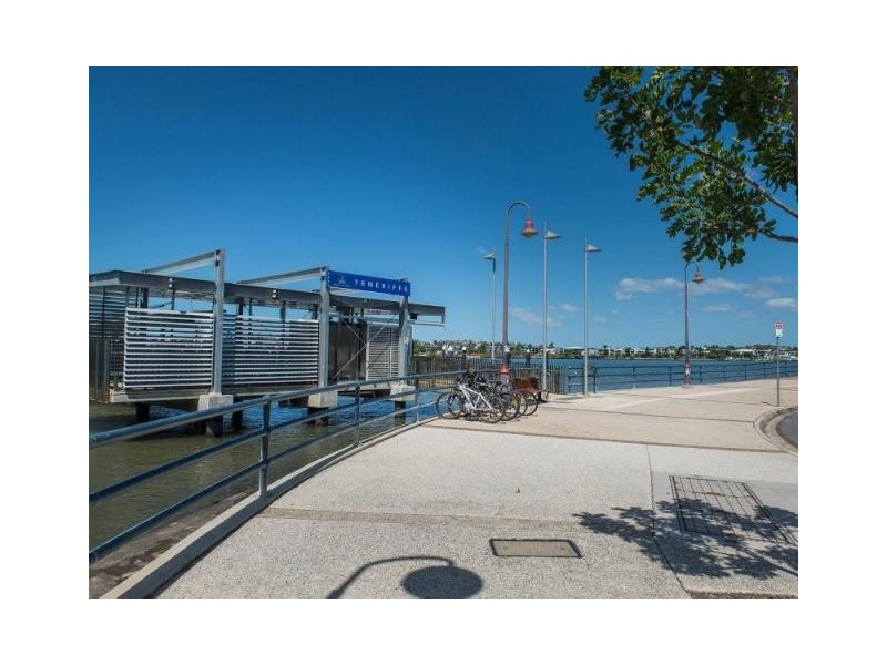 38 D17 Skyring Tce, Teneriffe QLD 4005