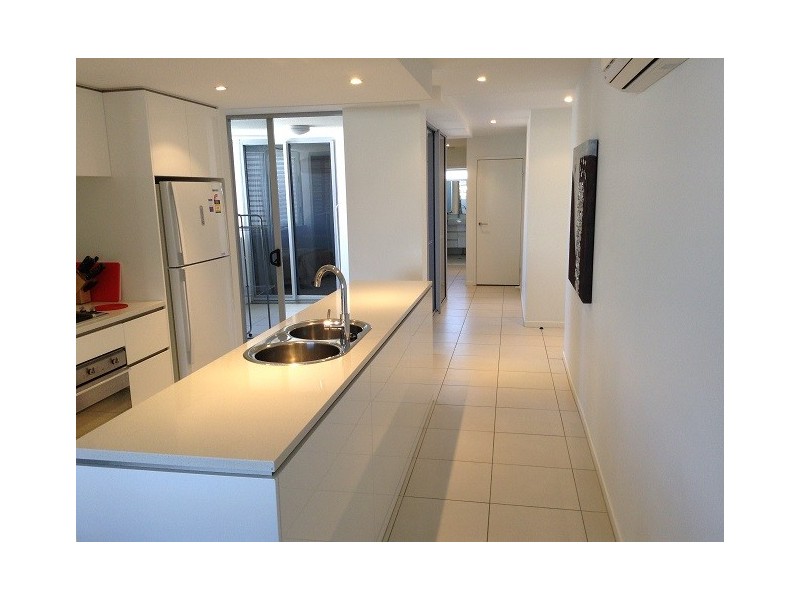 16/15 Walsh Street, Milton QLD 4064