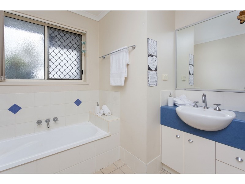 21 Tripcony Place, Wakerley QLD 4154