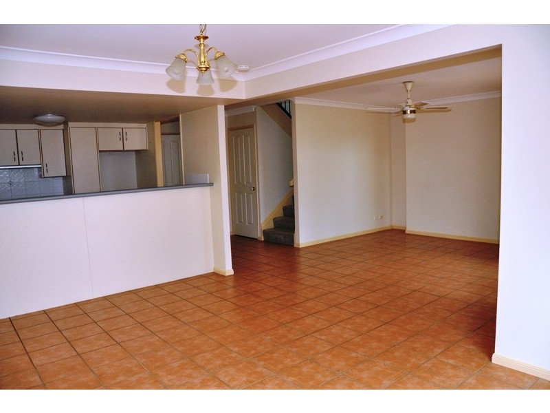 580 Seventeen Mile Rocks Rd, Sinnamon Park QLD 4073
