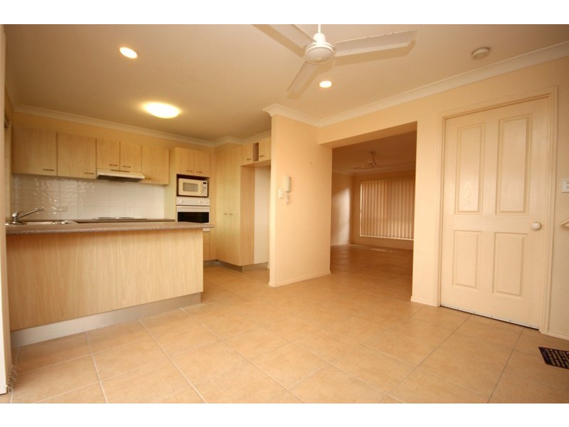 18/320 Manly Road, Manly West QLD 4179