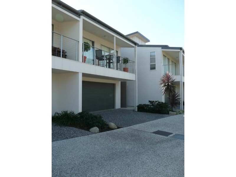 86 7 GRAND PARADE, Kawana Island QLD 4575