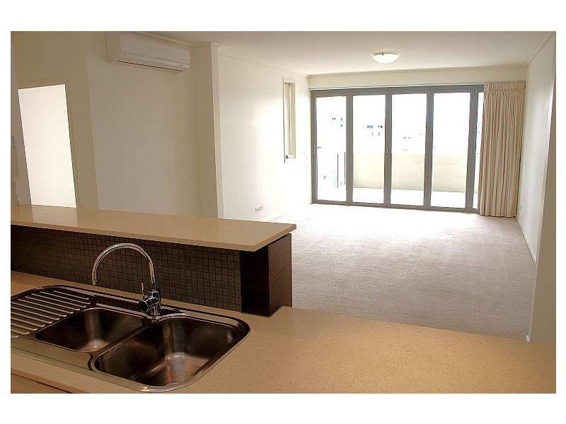 7/62 Riverwalk Avenue, Robina QLD 4226